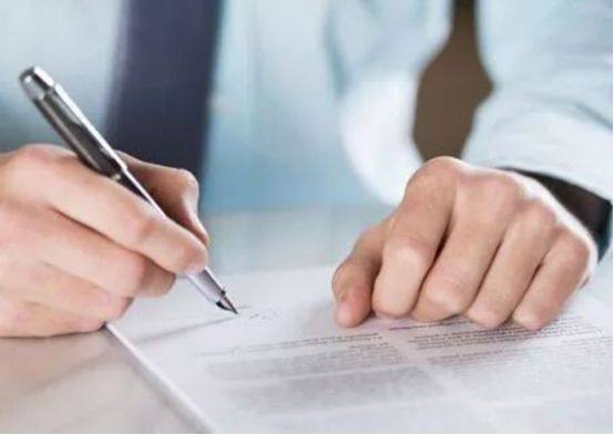 装修合同怎么签？学会这10点不再上当受骗！