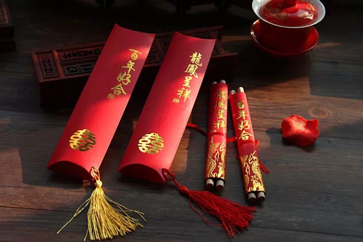 把请柬设计成这样，人人都想来参加你的婚礼！