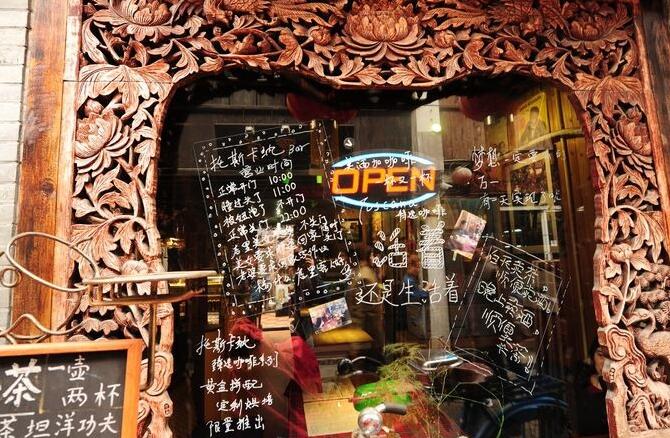 橱窗展示怎么设计？10个需注意的店铺橱窗展示设计要点
