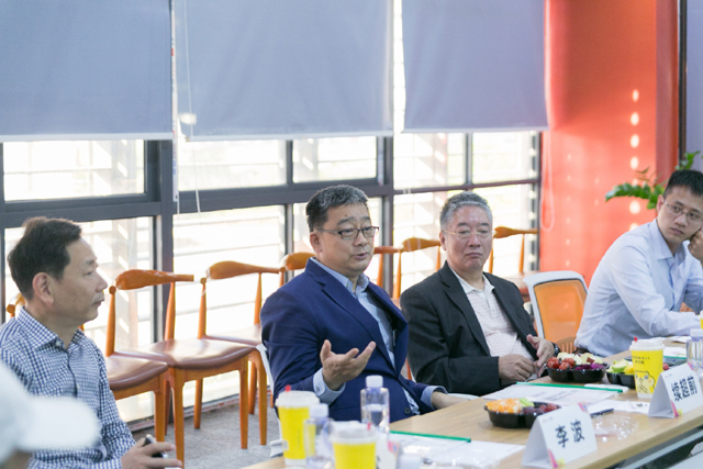 科技部、中宣部等領導蒞臨一品威客實地調研